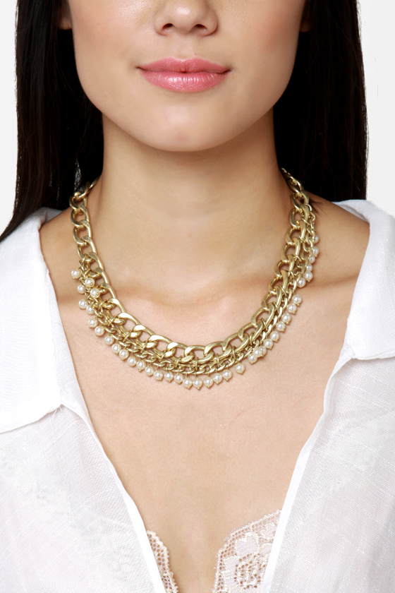 About a Pearl Gold Necklace