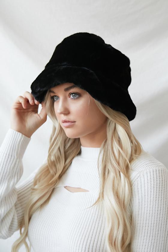 Cute Black Hat Bucket Hat Faux Fur Hat Cozy Hat Lulus