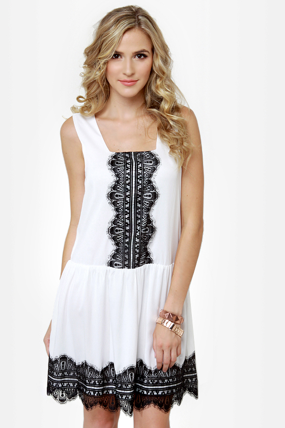 Good and Twenties White Lace Dress