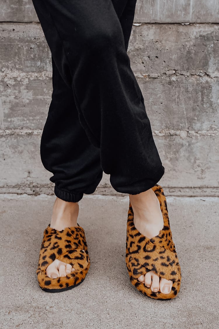 Steve Fuzed Leopard - Faux Fur Slippers - Slide Slippers - Lulus