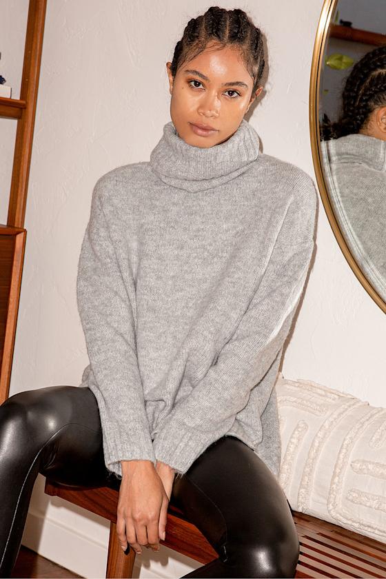 Favorite Dream Heather Grey Turtleneck Sweater 10