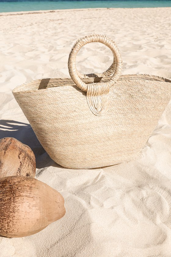 Heading to the Market Beige Woven Straw Tote Bag 1