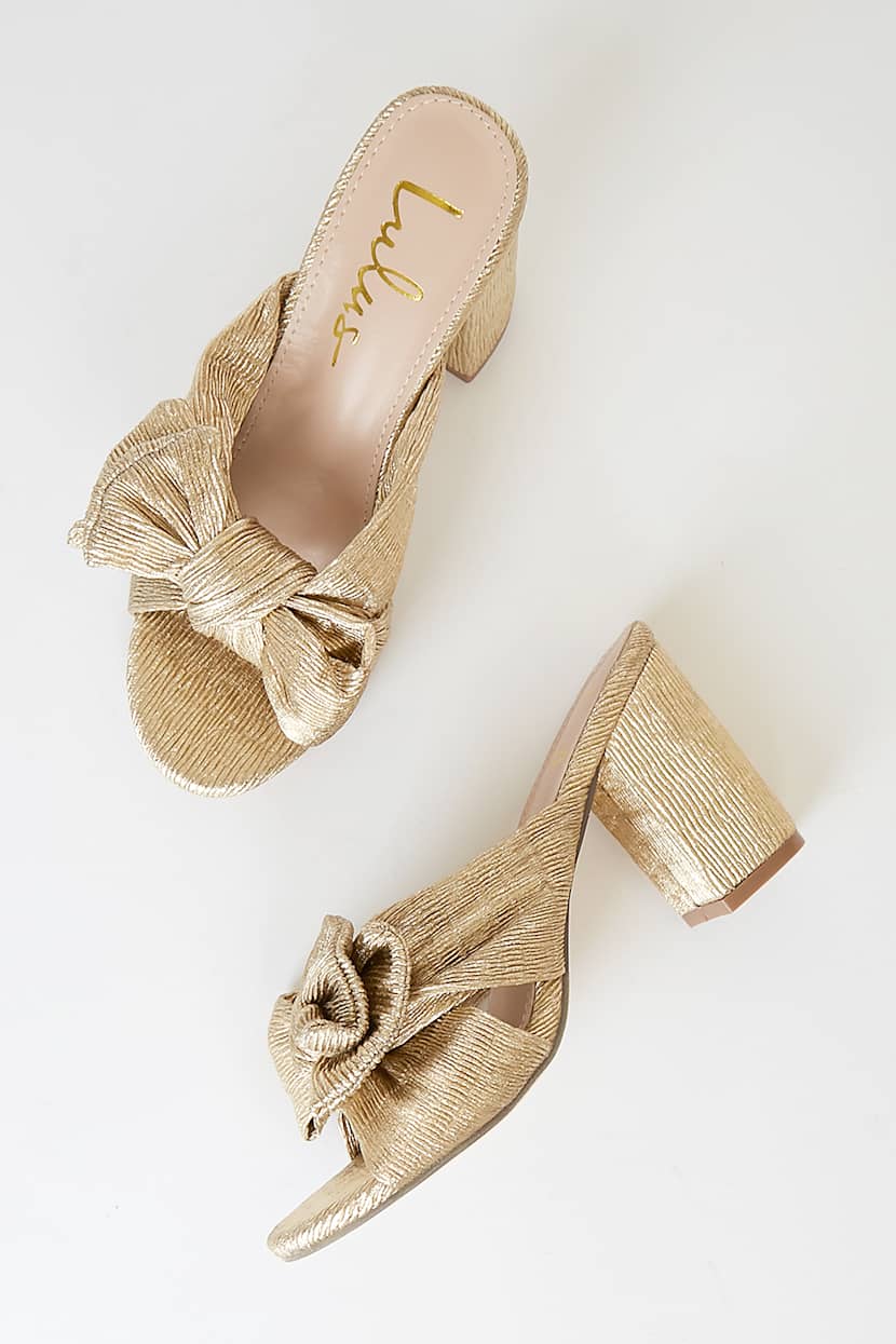 women's lulu mesh bow block heel dress sandals Satin Block Heel Sandal with Front Oversized Tulle Bow