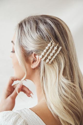 Exquisite Taste Gold and Pearl Hair Pin Set 1