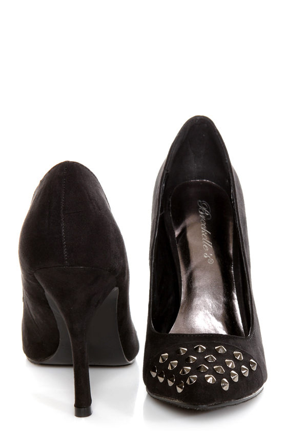Holly 31 Black Studded Cap-Toe Pointed Pumps