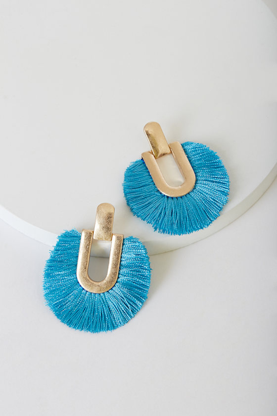 Queen of the Tassel Turquoise Fringe Earrings 1