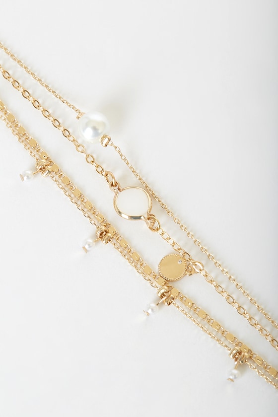 LULUS CHARM APPEAL GOLD AND PEARL LAYERED BRACELET