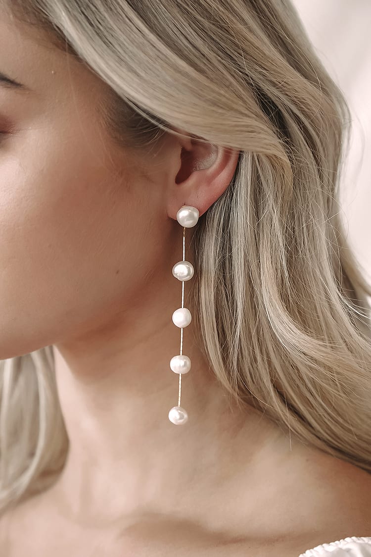 Pearl Dangle Earrings