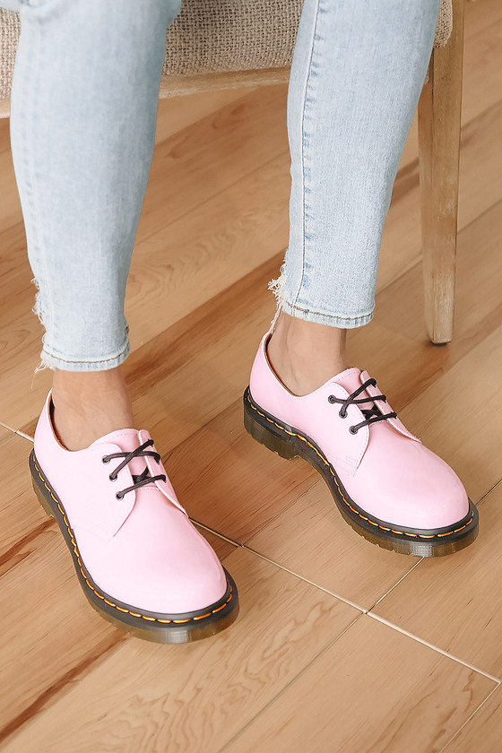 dr martens 1461 acid pink