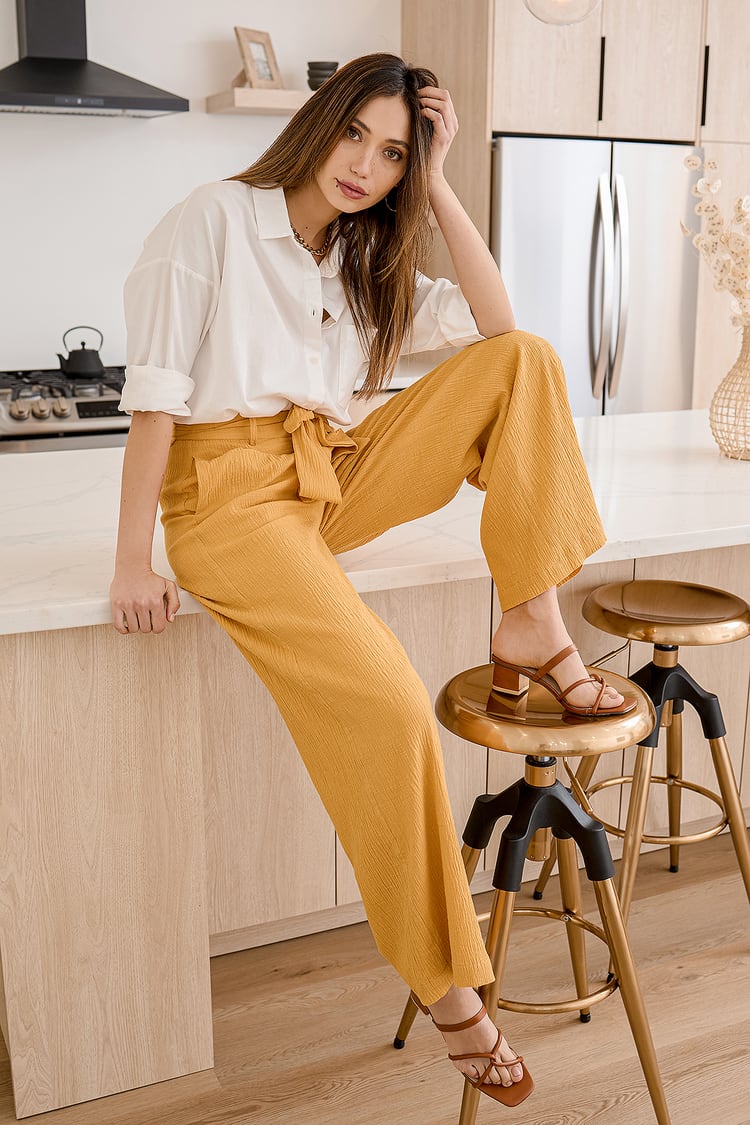 Mustard Wide Leg Pants with Ballerina Shoes Outfits (2 ideas