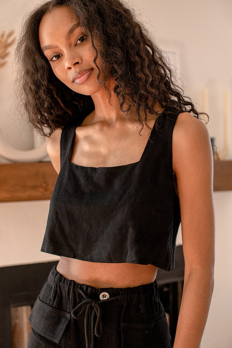Just Perfect Black Square Neck Cropped Tank Top