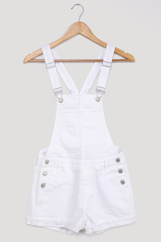 cute outfits with short overalls