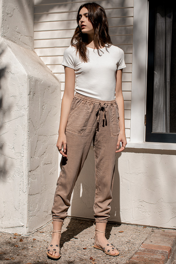 Leather Joggers, Brown – Everyday Chic Boutique