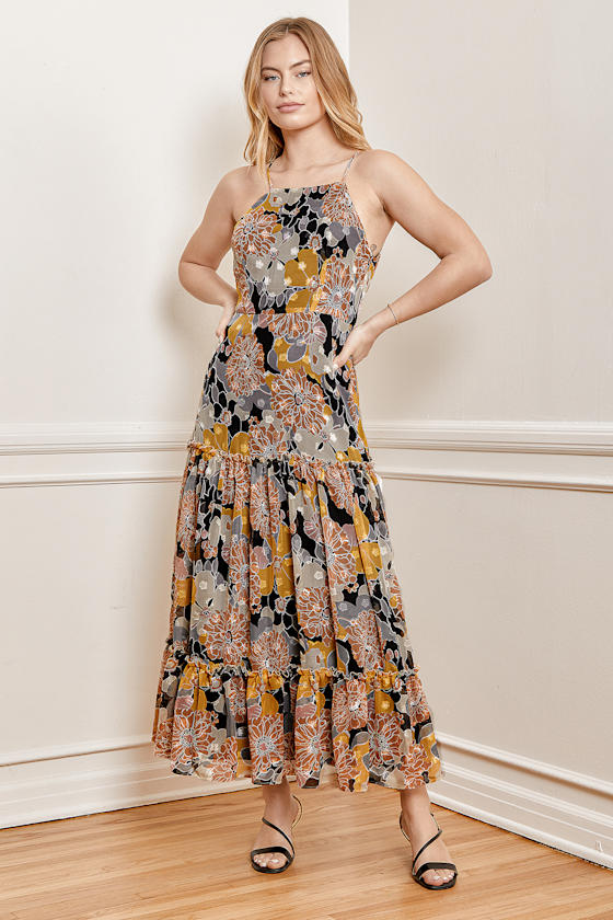JACQUARD TIERED MIDI DRESS IN GRAY