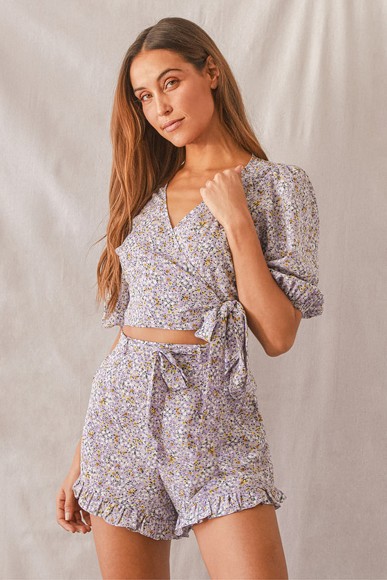Purple Floral Print Shorts - Ruffled Hem Shorts - Belted Shorts - Lulus