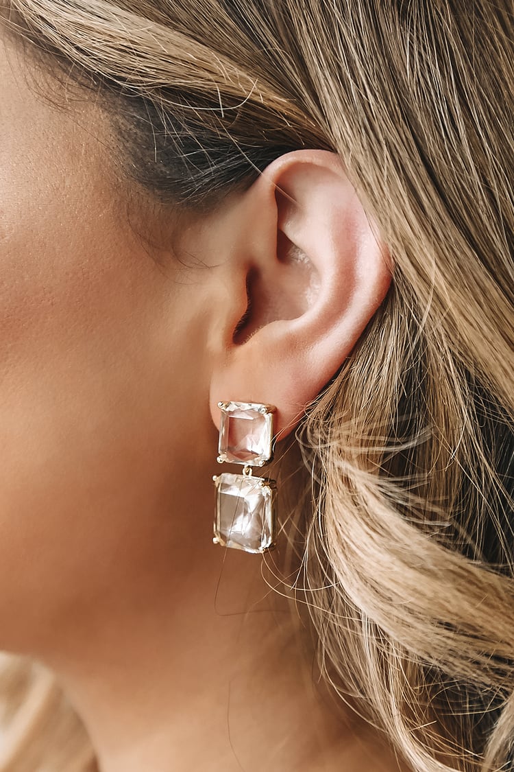 Joanna - Saffiano Leather Bar Rectangle Earrings