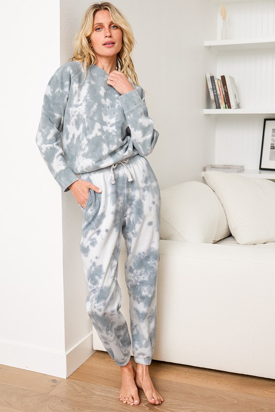blue drawstring joggers