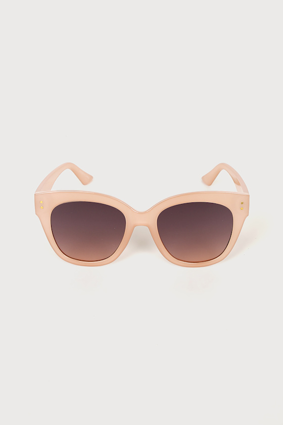 Sunny Vibes Beige Oversized Sunglasses 1