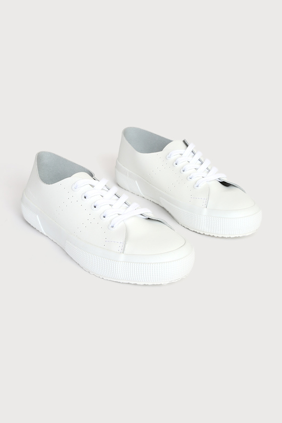2750 Raw Cut White Leather Sneakers 1