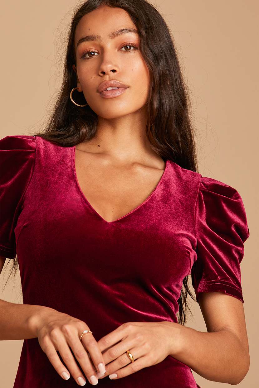 strapless open back dress Jessie Plum Velvet Puff Sleeve Dress – Ro&Zo main image 1