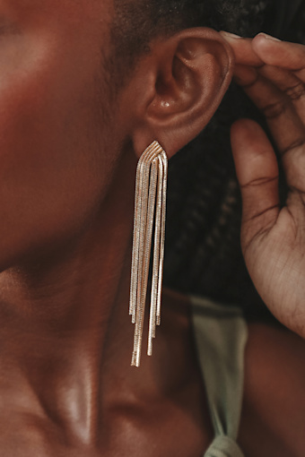 See Me Glowing Gold Fringe Drop Earrings 1