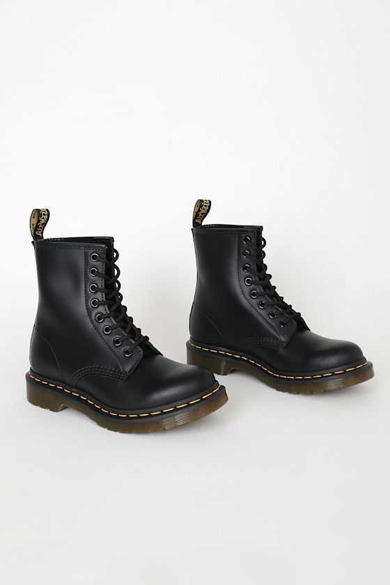 1460 W Black Smooth Leather 8-Eye Boots 5