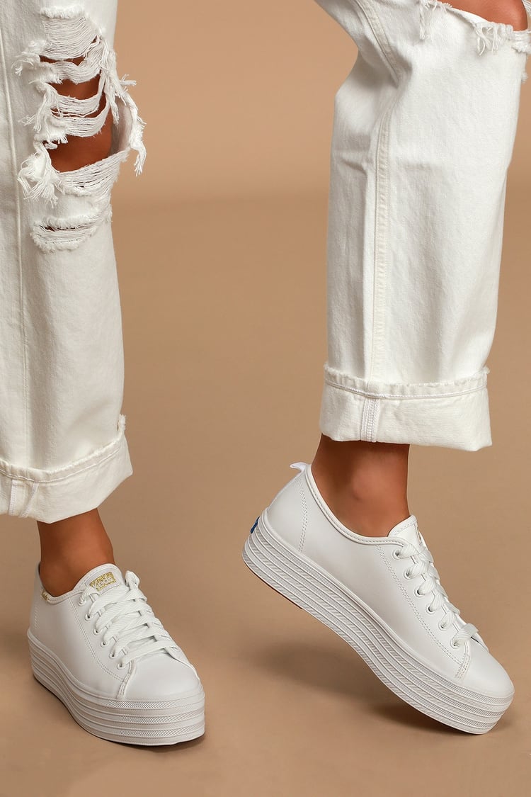 sneakers platform white