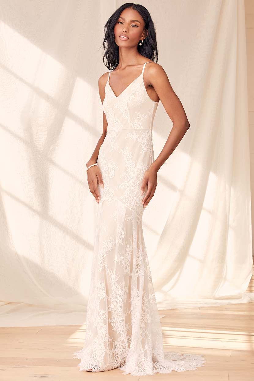 chinese dress ladies KYLA LACE MAXI DRESS – AKIRA main image 0