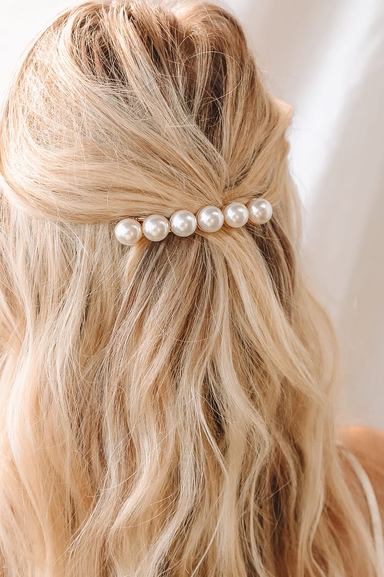 Coveted Design Gold Pearl Hair Clip