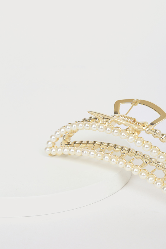 ヘアクリップ TIMELESS PEARL CLIP MEDIUM Gold Hair Clip - Pearl Hair Clip - Metal Jaw Clip - Hair Clip - Lulus