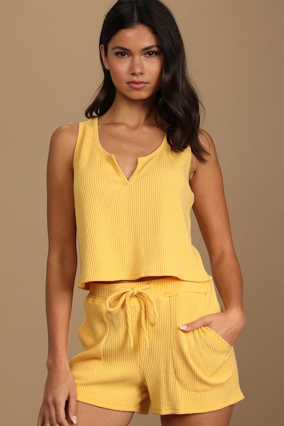 Living Leisurely Yellow Knit Cropped Tank Top 2