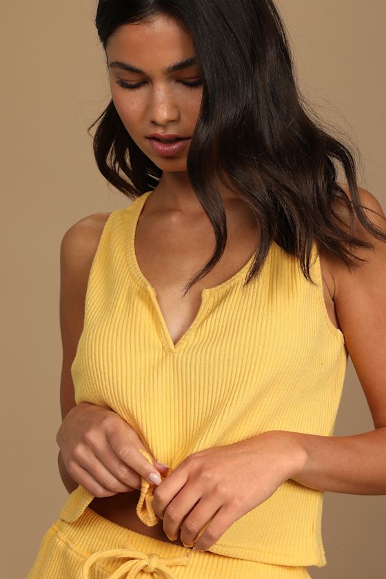Living Leisurely Yellow Knit Cropped Tank Top 4