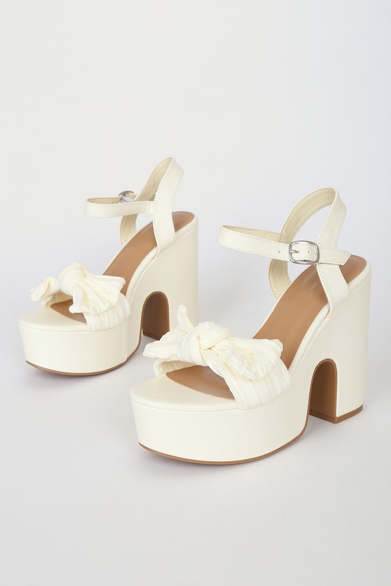 ivory flat sandals uk