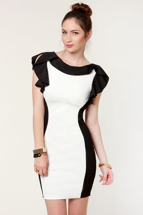 Belle Curve Black and White Dress