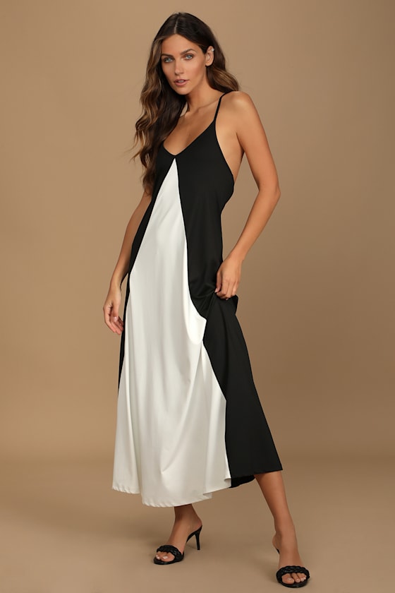 Way To Be Bold Black and White Color Block Maxi Dress 4