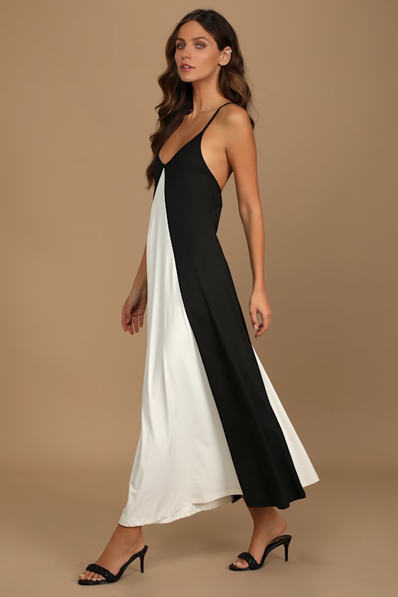 Way To Be Bold Black and White Color Block Maxi Dress 5