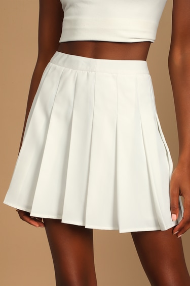 She's Cute White High-Waisted Mini Skirt