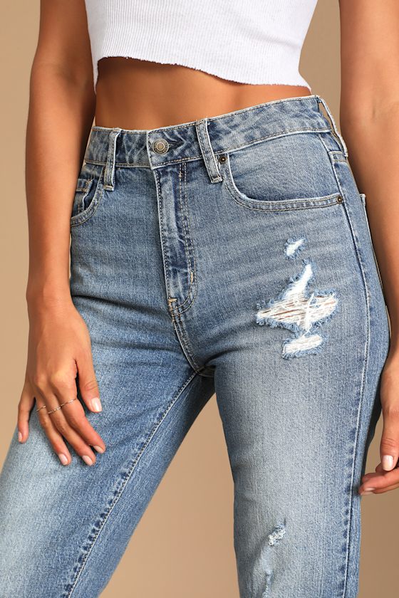 Tobi Medium Wash High-Rise Distressed Mom Jeans - thumbnail 4