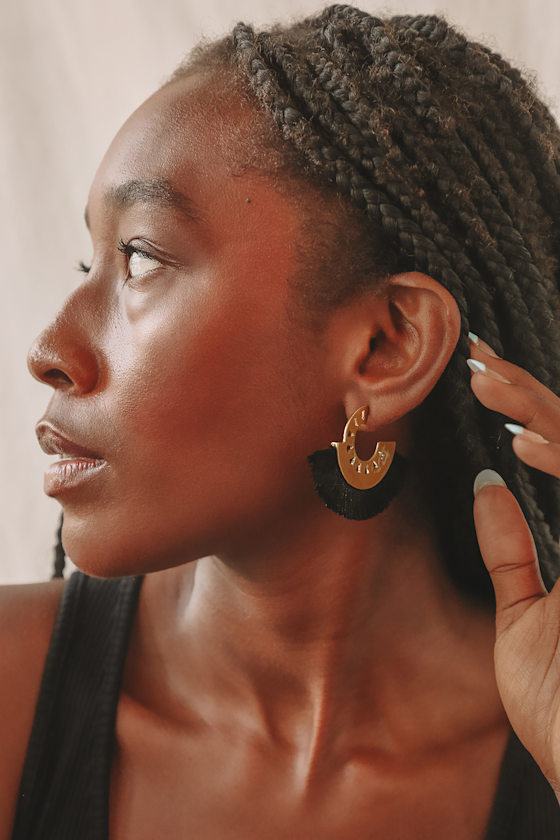 Fan of Yours Black and Gold Fringe Earrings 3