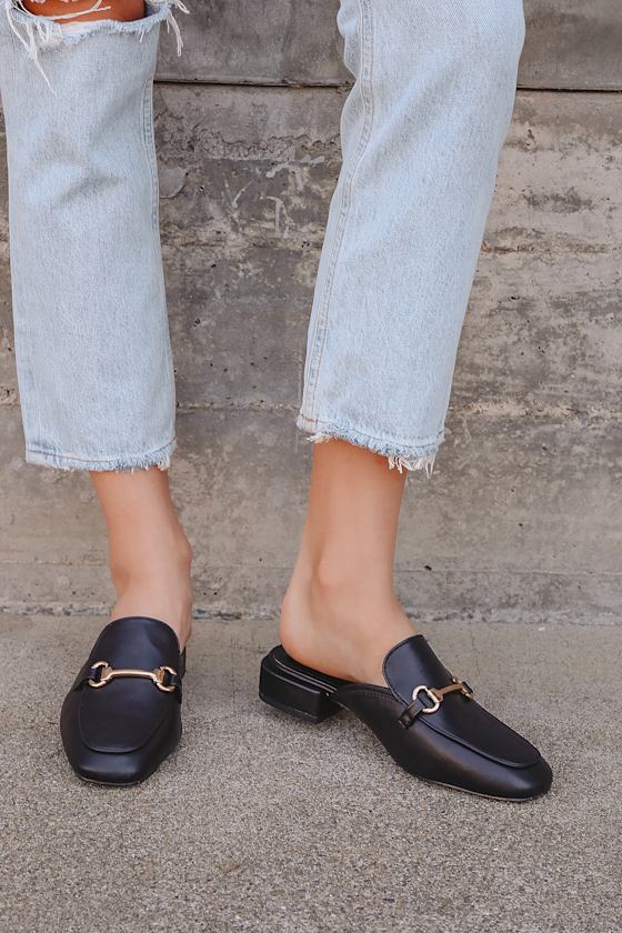 slide loafers with fur