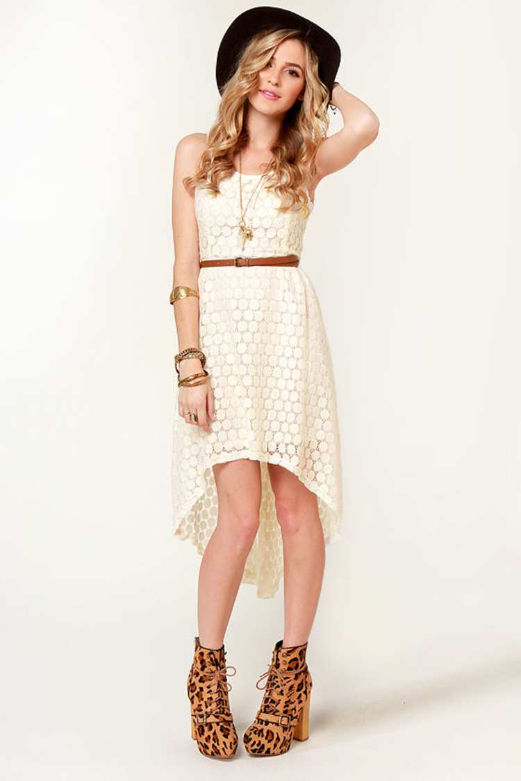 cream high low dress WOMEN'S SHORT SLEEVE V-NECK HIGH-LOW CROCHET MAXI DRESS Wholesalefashiontrends.com