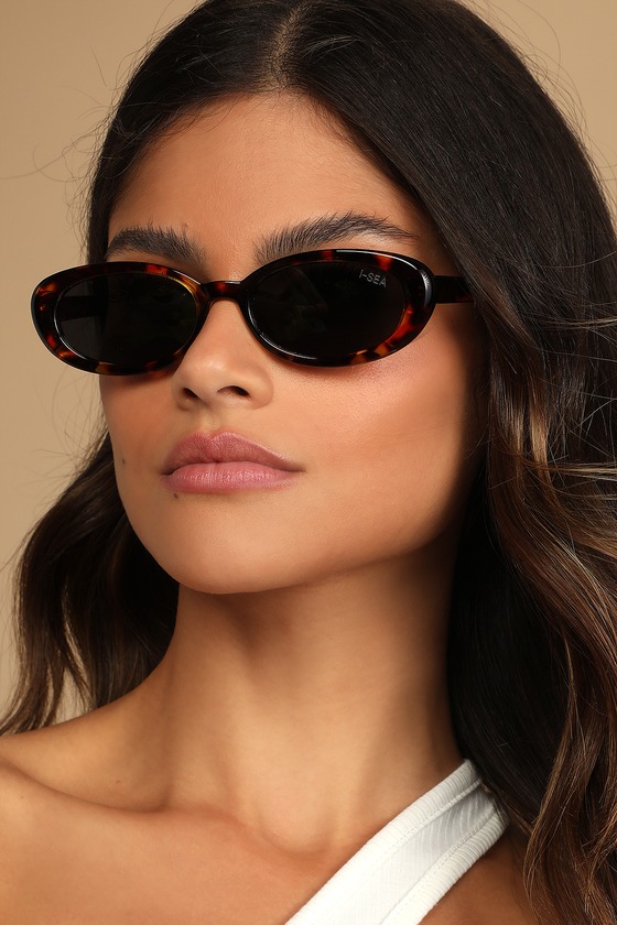 Brown oval sunglasses hotsell