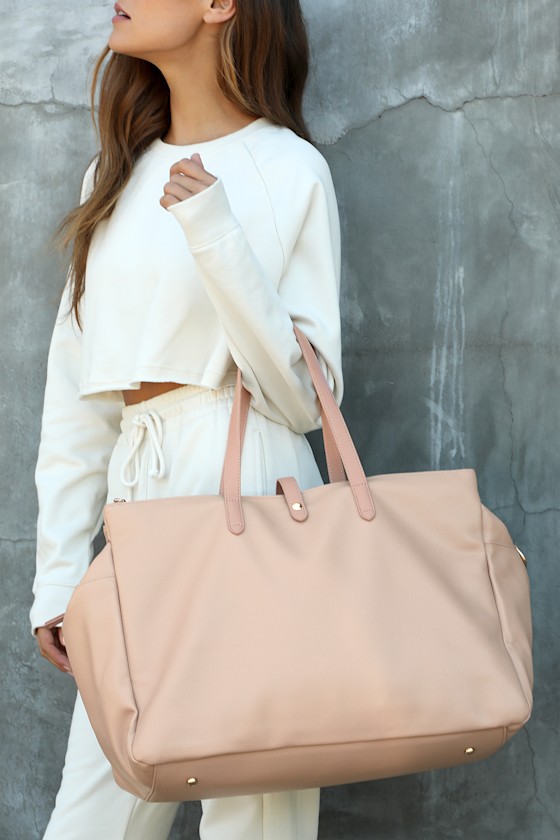 Good to Go Blush Weekender Bag 1