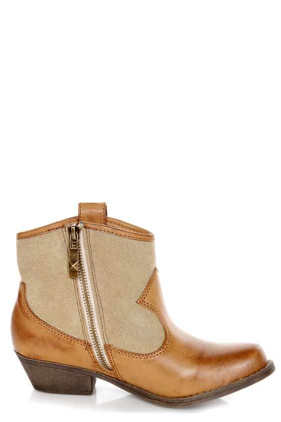 Dirty Laundry Bellestarr Natural Tan TwoTone Cowboy Ankle Boots 73.00