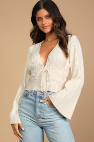 Staying Optimistic Champagne Pleated Bell Sleeve Top 3