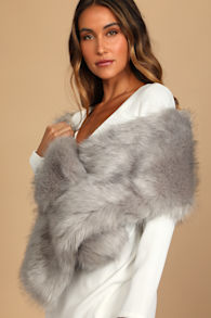 Never-Ending Elegance Grey Fur Stole 4