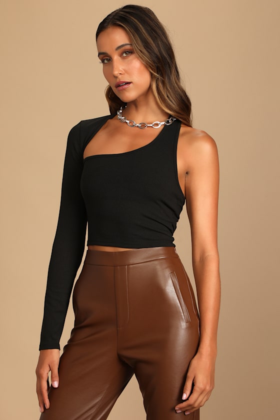 Edge of Style Black Ribbed Long Sleeve Asymmetrical Top 1