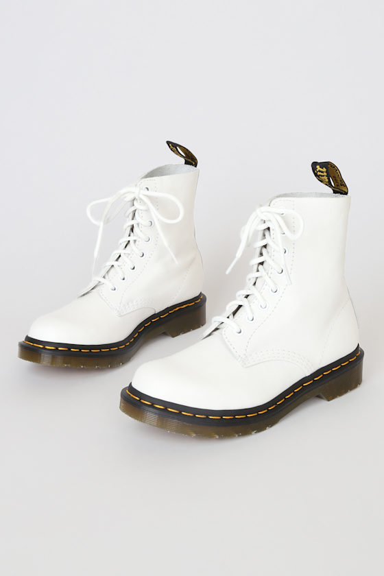1460 Pascal Optical White Virginia Leather 8-Eye Boots 3