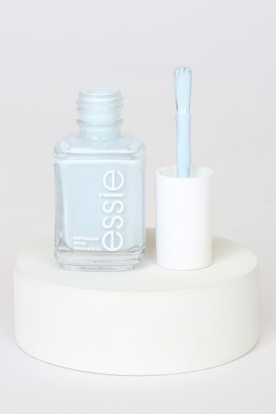 Find Me An Oasis Light Blue Nail Enamel 2