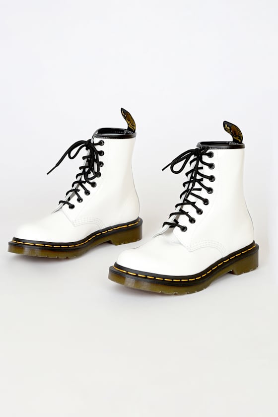 1460 W White Patent Lamper Leather 8-Eye Boots 2